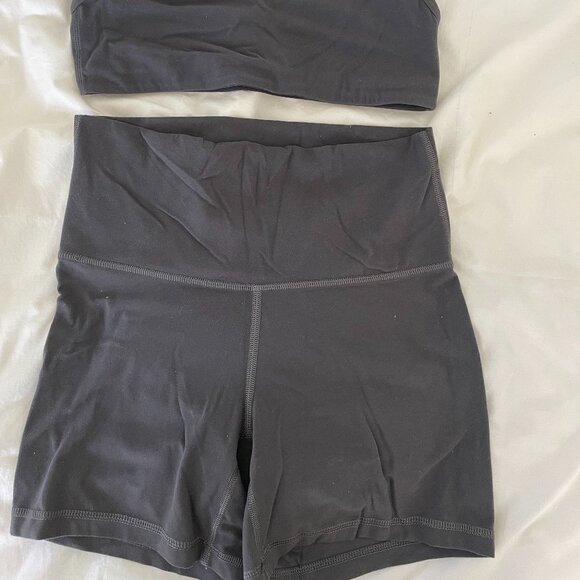 Aritzia TNA Grey Athletic set in Small Shorts and Sports Bra - Picture 3 of 4